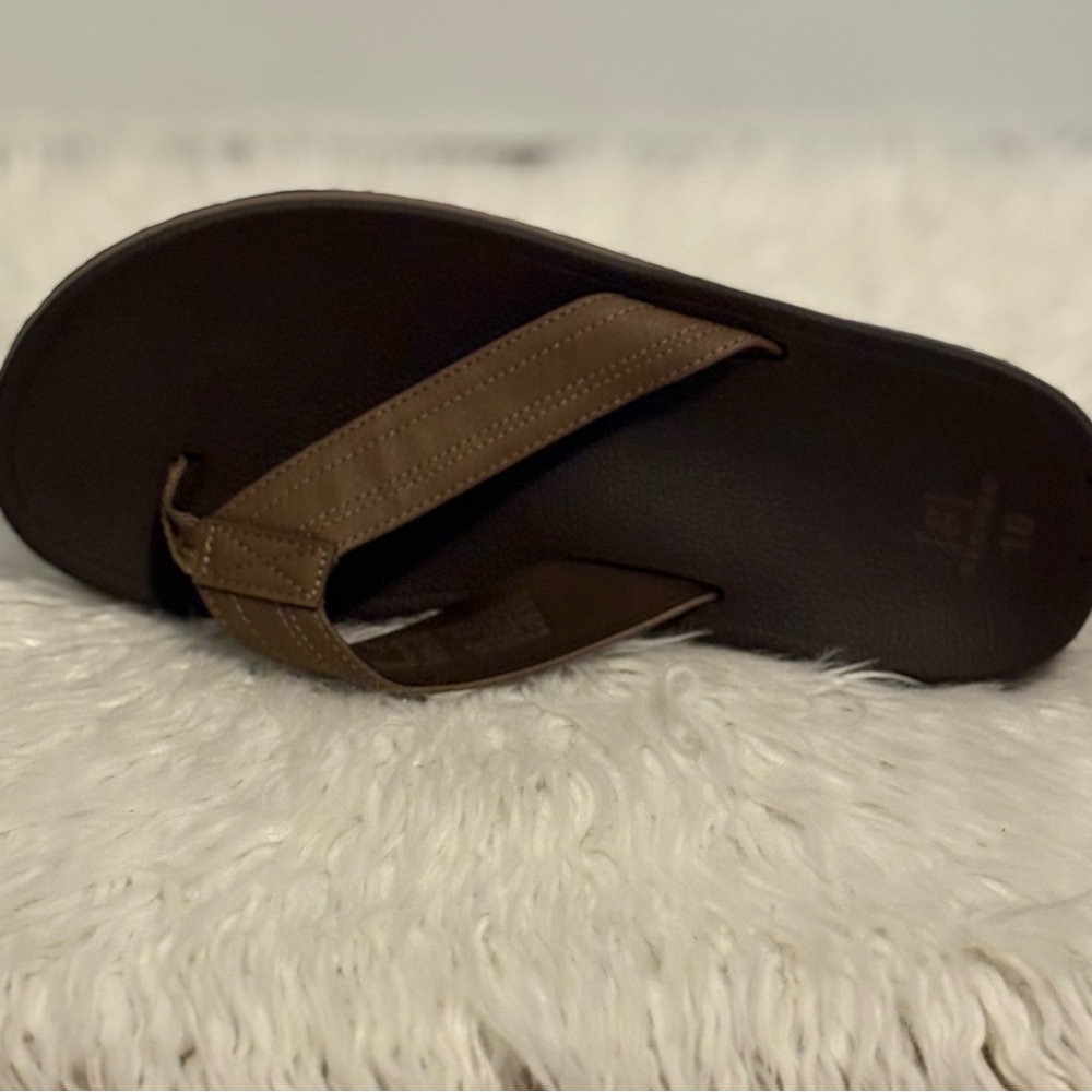 Men’s Brown Flip Flops